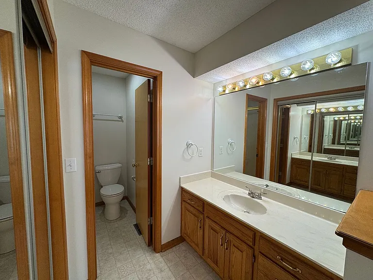 1208 SW Trail Ridge Dr — Photo 9