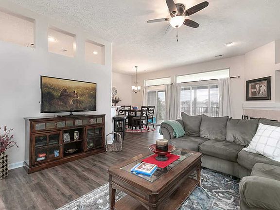 4th image of 1482 Atlanta Ct #303