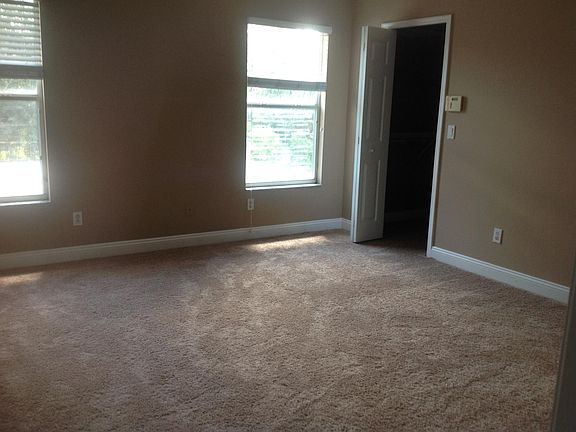 4th image of 10311 Lightner Bridge Dr