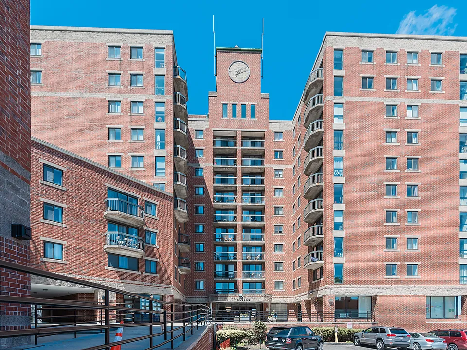 15 N Beacon St #1