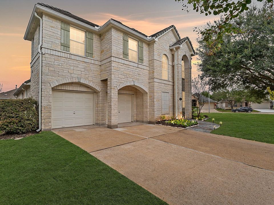 1st image of 14110 Avongate Ln