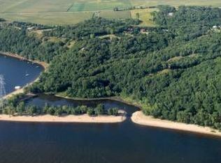 187 Riverview Acres Rd, Hudson, WI 54016