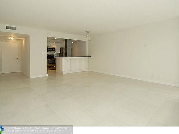 5th image of 4010 Galt Ocean Dr APT 508