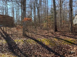 14404 Sonnenburg Dr, Chester, VA 23831
