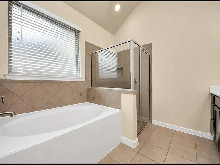 18923 Pine Harvest Ln — Photo 15