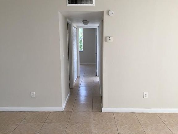 3rd image of 484 NW 165th St APT A315
