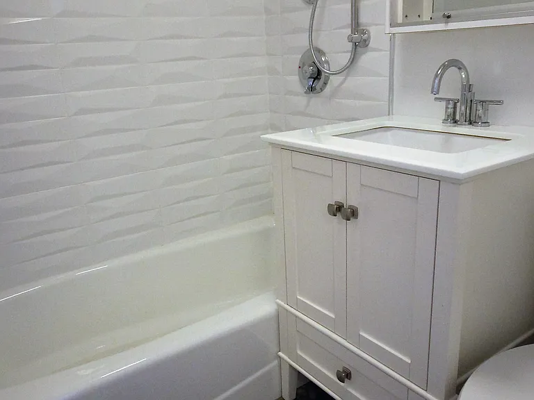 173 W 85th St #9 — Photo 7