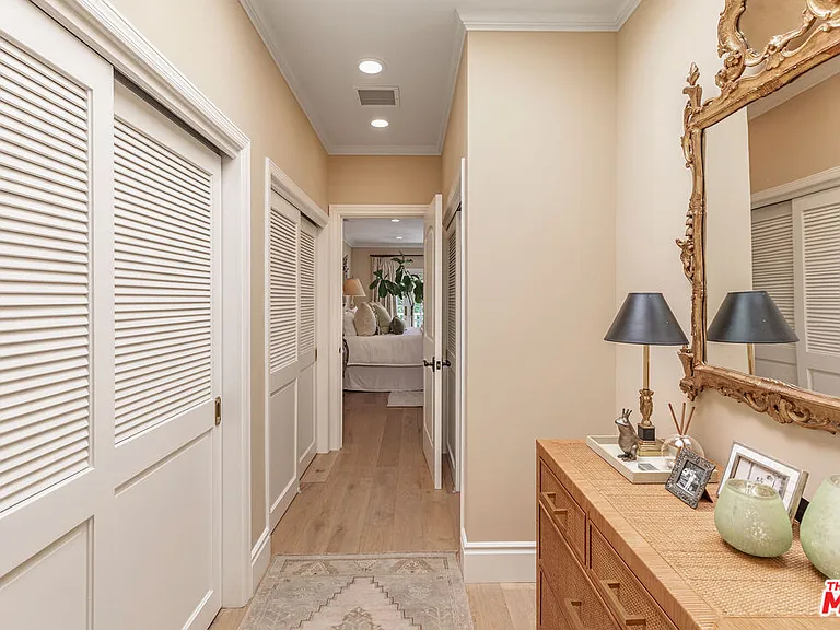 1185 Corsica Dr — Photo 12