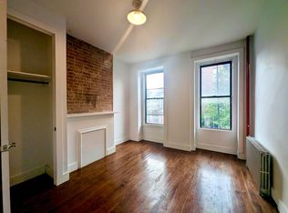 73 Steuben St #2B, Brooklyn, NY 11205