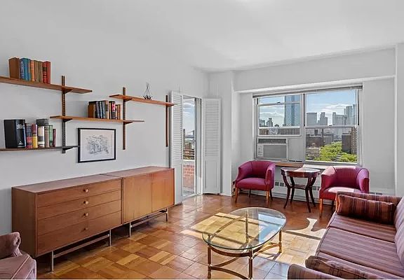 2nd image of 575 Grand St APT E1706
