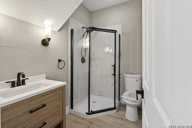 906 W Craig Pl — Photo 9