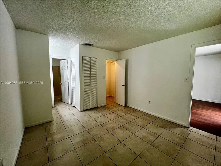 6001 Shakerwood Cir #204 — Photo 10