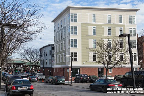 10 Roxbury St Photo 1