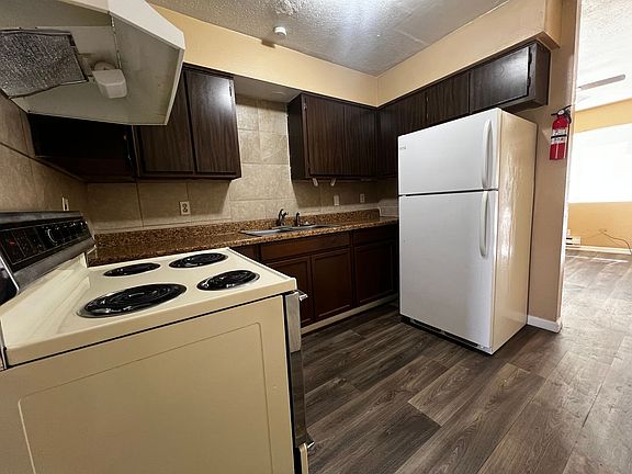 3rd image of 183 Monte Largo Dr NE APT 2
