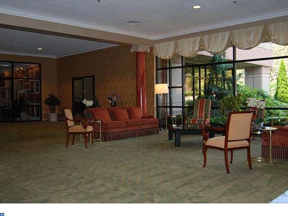 3rd image of 1100 Lovering Ave APT 800
