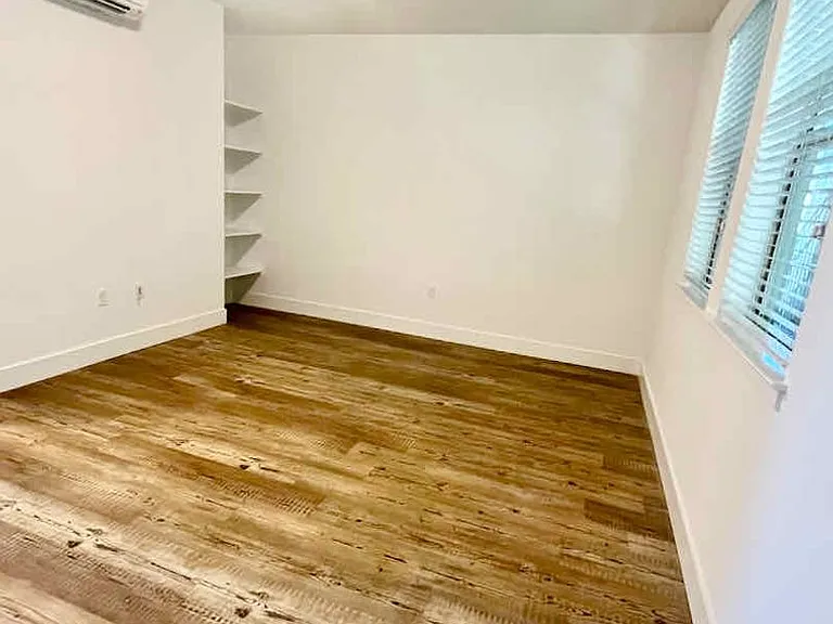 Emerald Ridge Apartments — Photo 31
