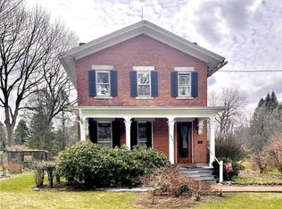 1019 Penfield Rd, Rochester, NY 14625