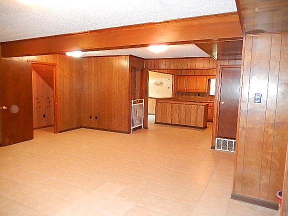 5th image of 4028 Speck Dr