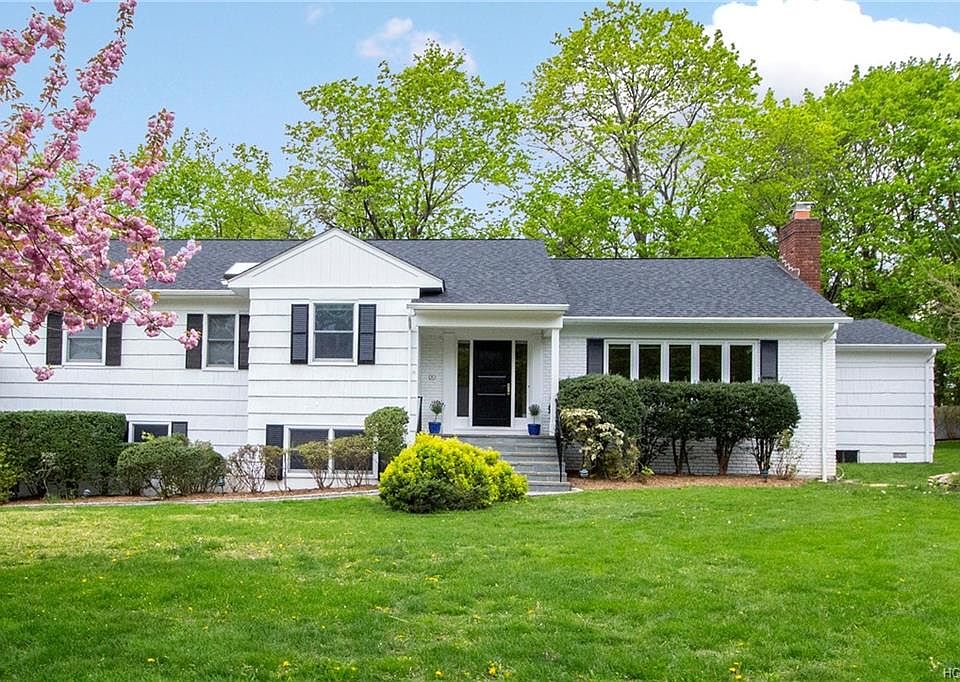 1st image of 15 Bardion Ln
