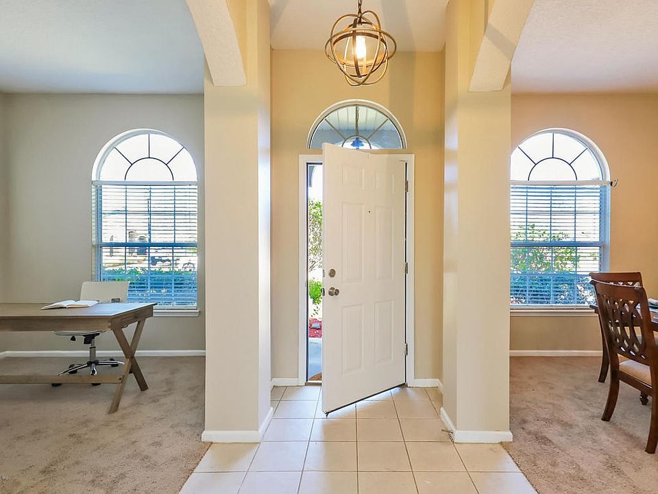 9848 Saint Bride Ln-3