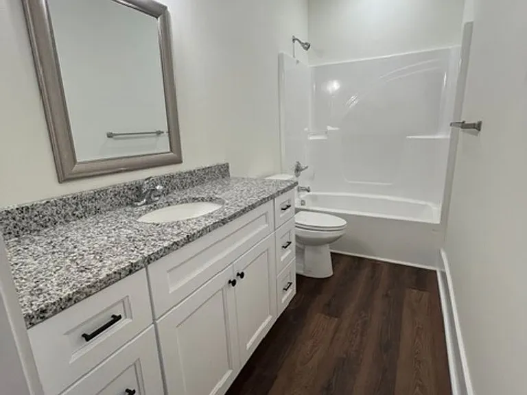 114 Nassau Pl — Photo 21