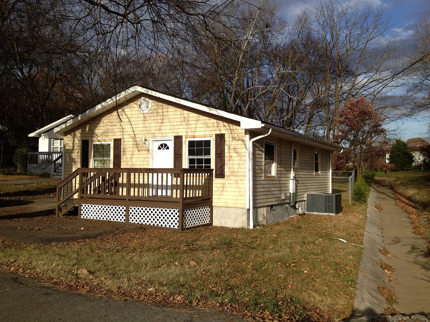 Charming 2-Bedroom Home in Maryville City — Photo 2