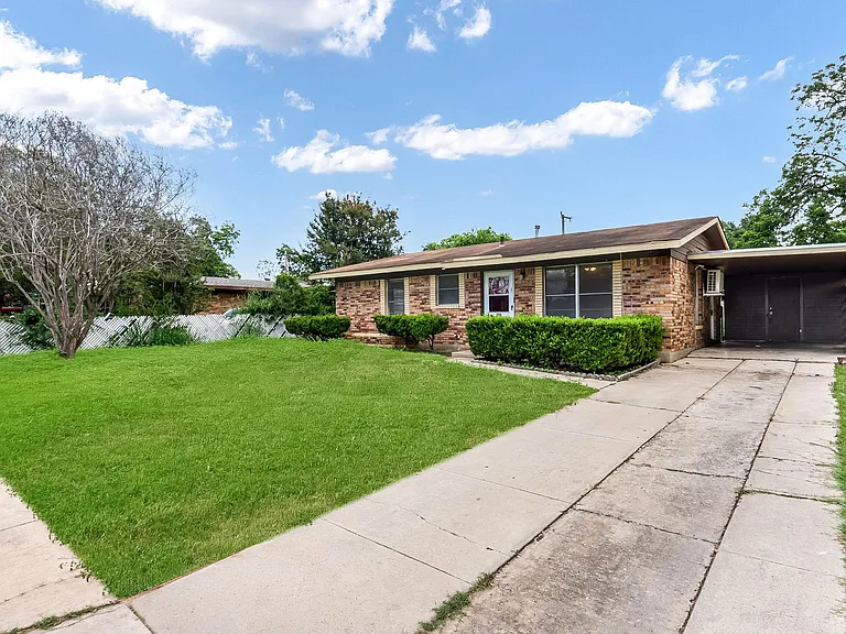 218 E Villaret Blvd — Photo 15