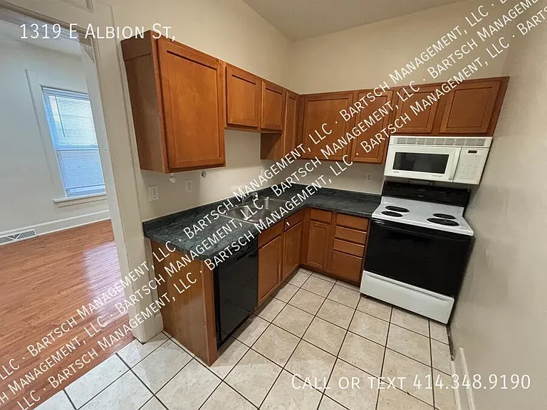 1319 E Albion St — Photo 7