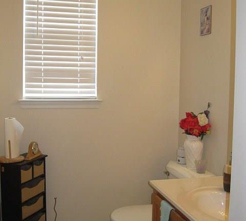 5th image of 103 Chapel Hill Ct