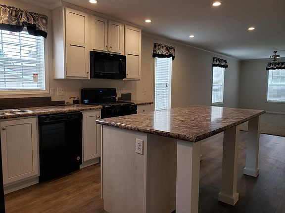 4th image of 117 Dunhill Dr
