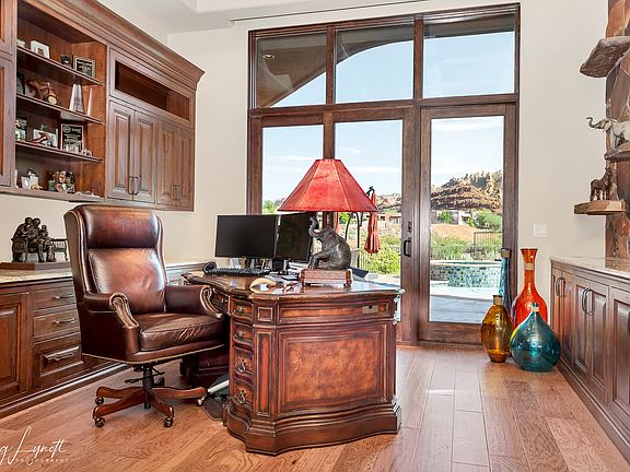 3rd image of 3052 Snow Canyon Pkwy #233