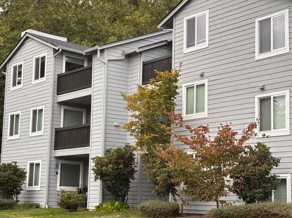 6700 NE 182nd St, Kenmore, WA