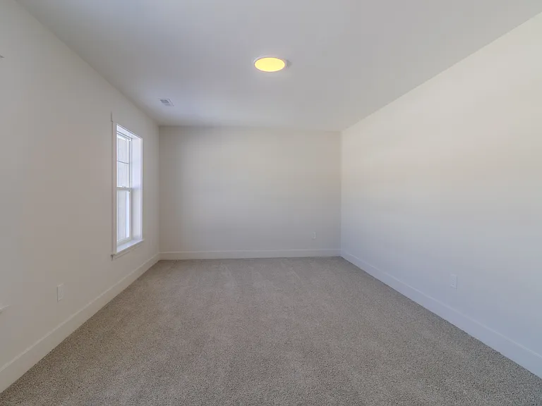 Premier Place II — Photo 14