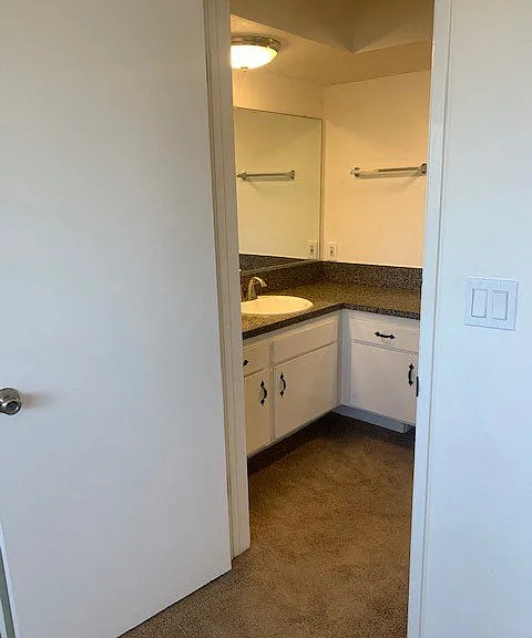 Seaview Apartments — Photo 21