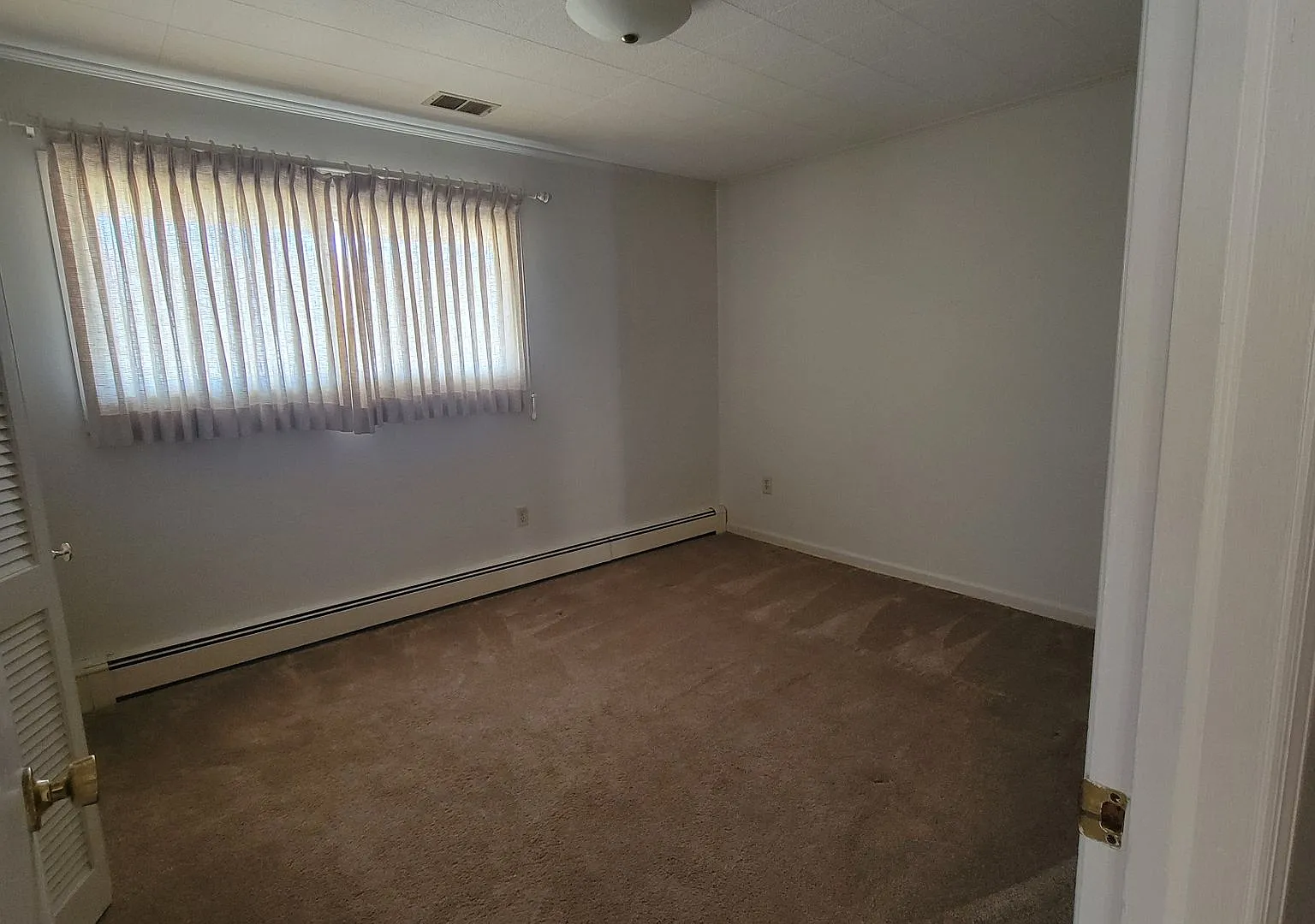 3/1.5 home for rent close to downtown Sylva — Photo 4
