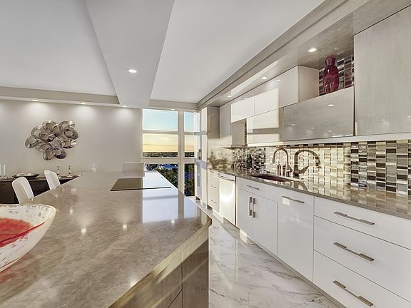 4th image of 2200 S Ocean Blvd #1101