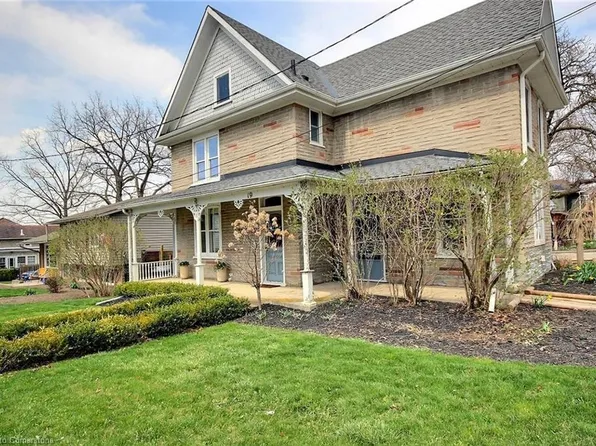 19 Hungerford Rd, Cambridge, ON N3C 2P4