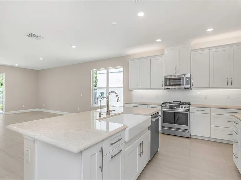 2676 Leafwing Ct — Photo 5