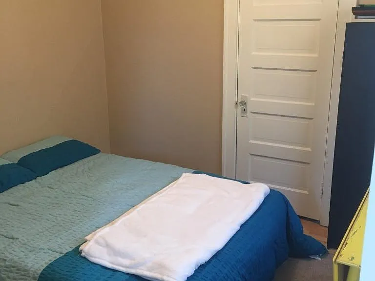 4409 Pitt St — Photo 3