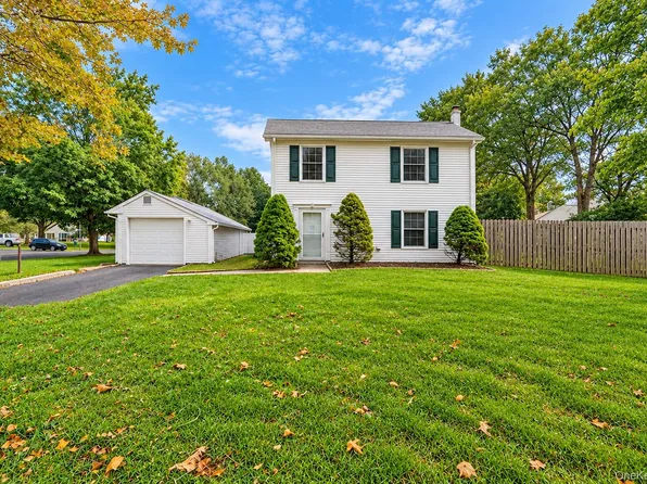 14 Petersburg Court, Coram, NY 11727
