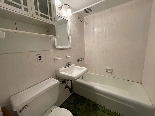 Rented by Corcoran | media 18