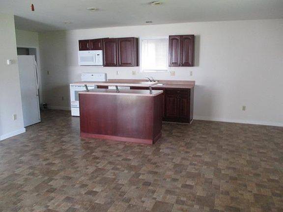 2nd image of 313 7th St