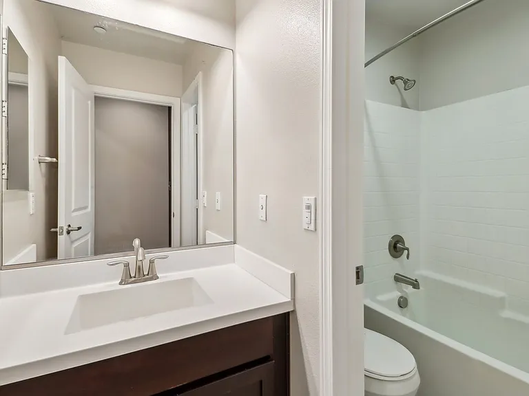 Costa Pointe Luxury 3-4 Bedroom Townhomes — Photo 69