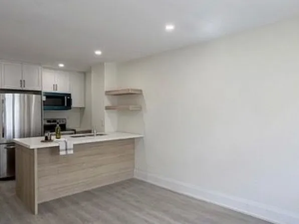 15 Sanagan Rd, Toronto, ON