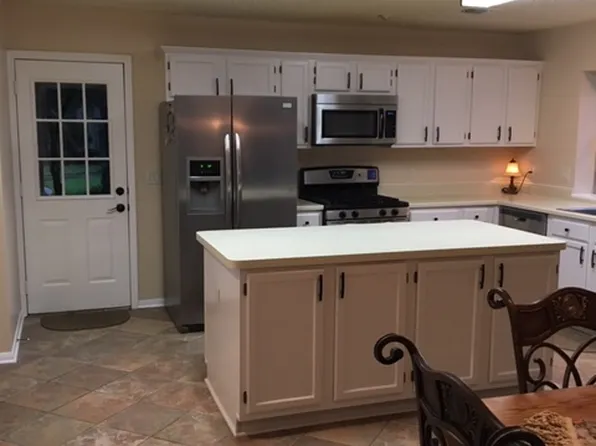 14 White Fawn Dr, Spring, TX 77381