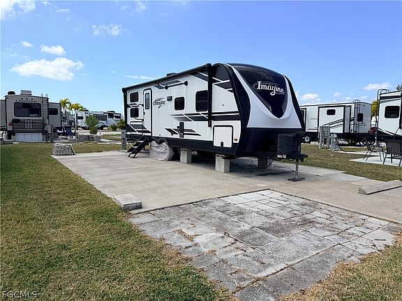 2nd image of 19681 Summerlin Rd #316