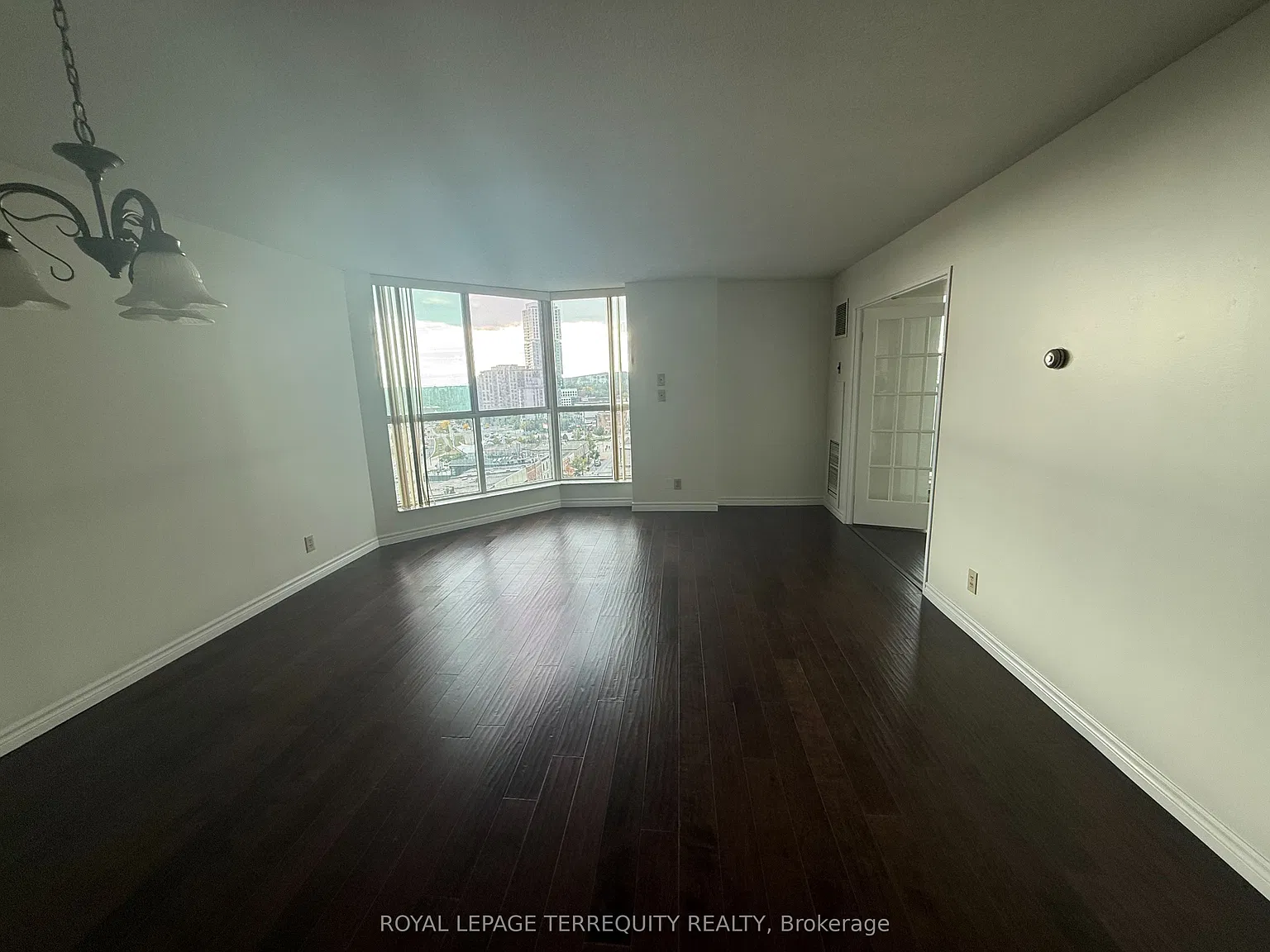 2 bed, $2,300 — Photo 4