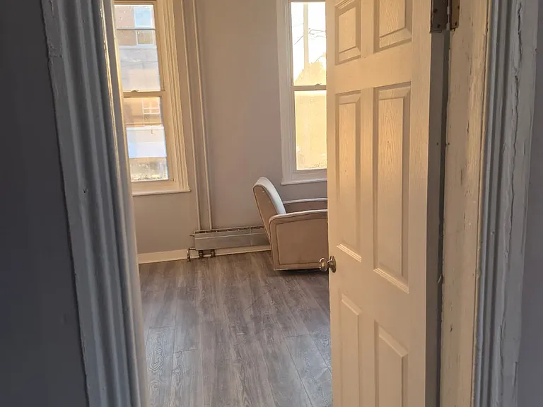 902 Douglass St #2 — Photo 7