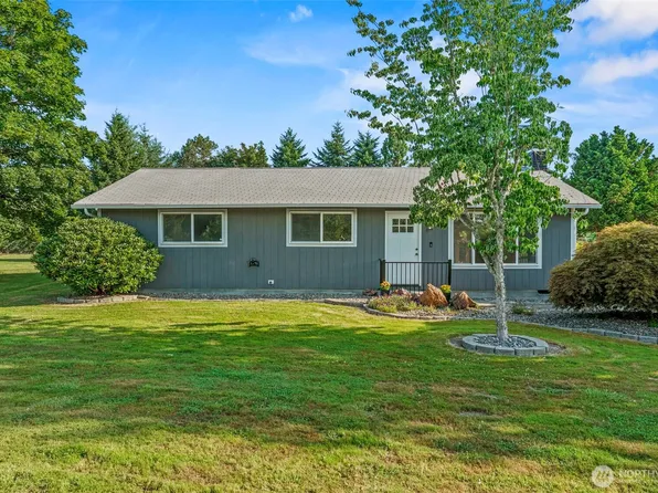 202 Waters Road, Castle Rock, WA 98611