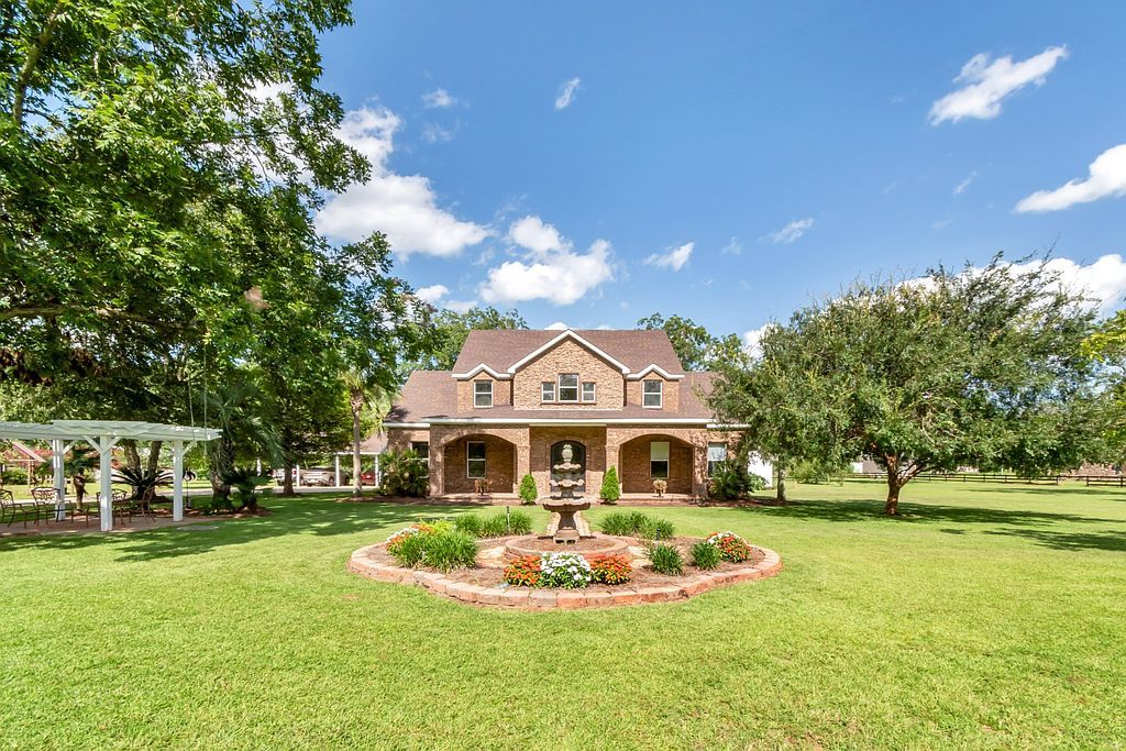 8175 Jim McNeil Loop Rd E - Property Image
